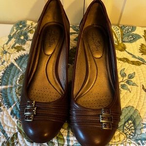 Life Stride Soft System 8.5W Flex Walnut Color